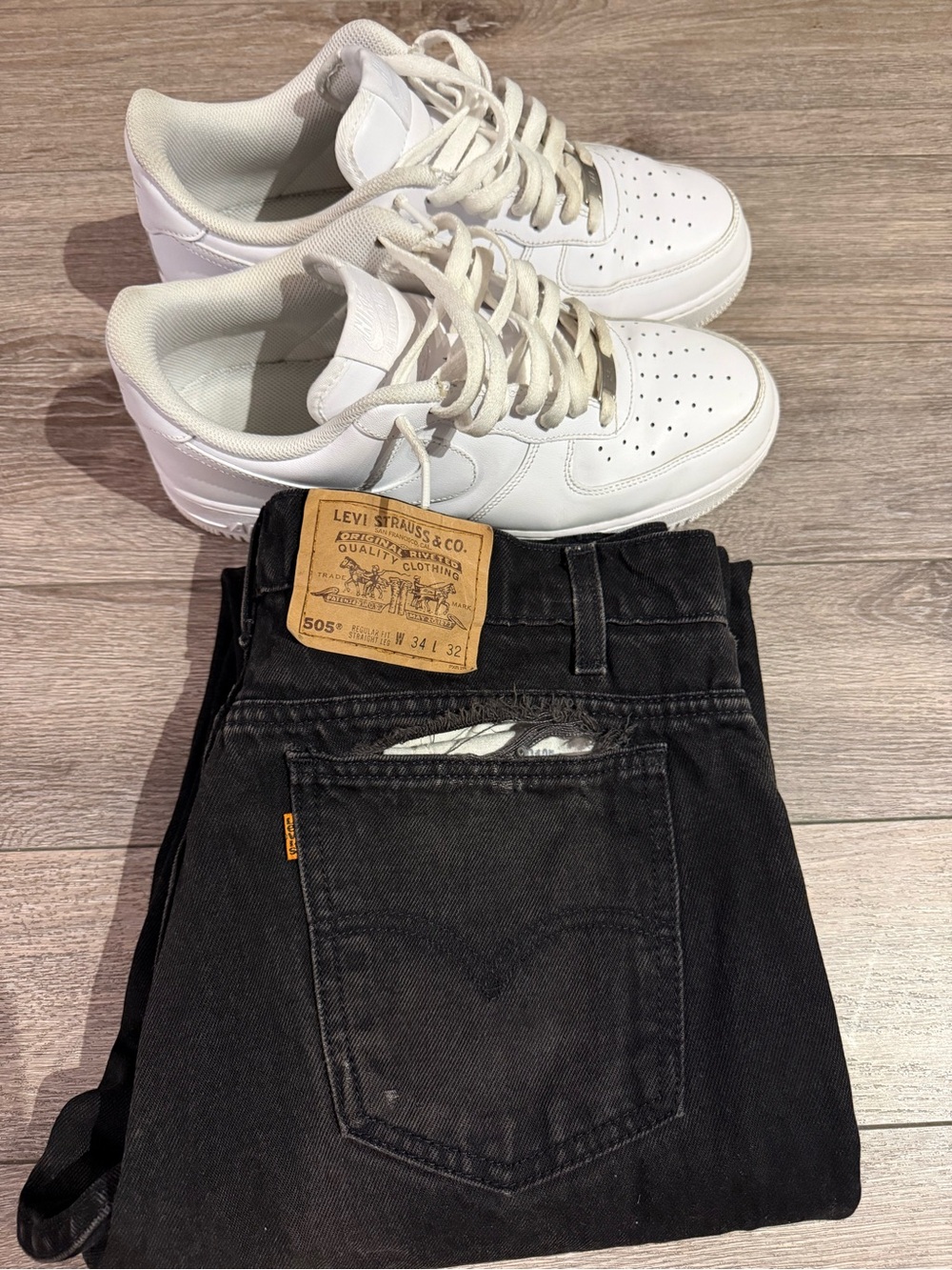 RARE Vintage 90’s 505 Levi's 
Distressed Black Straight Leg Jeans